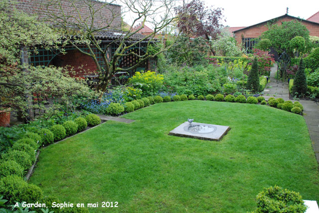 A Garden: la grande pelouse