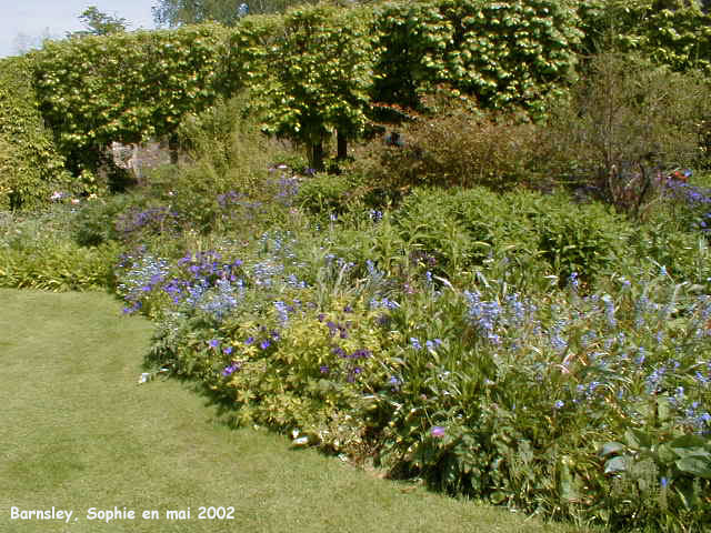 Barnsley garden cour intérieure