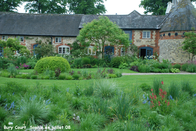 Bury Court: massif ouest