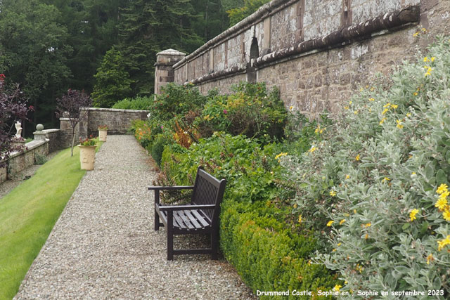 Drummond Castle: terrasse