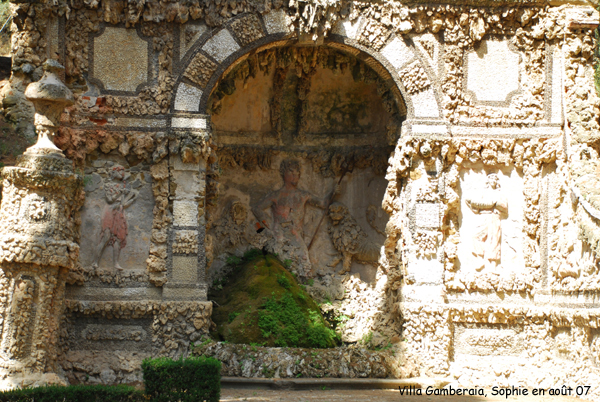 Villa Gamberaia: grotte de Neptune