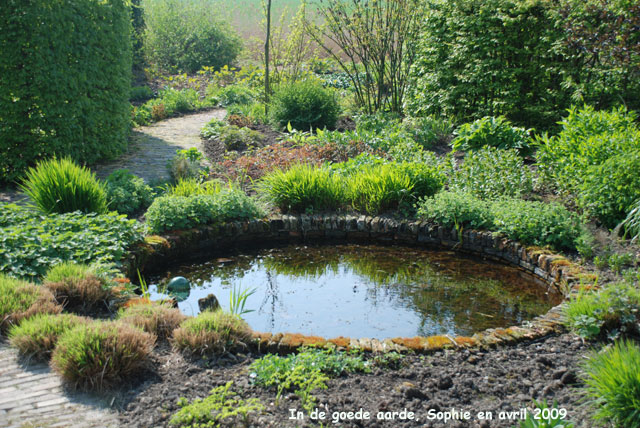 bassin de jardin circulaire