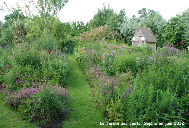 Jardin des Joëts: grands massifs