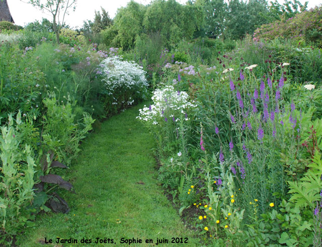 Jardin des Joëts: grands massifs