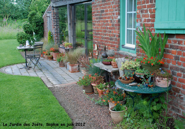 Jardin des Joëts: terrasse