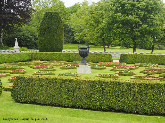 Lanhydrock: broderie