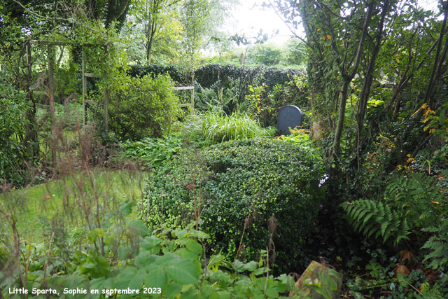 Chapiteaux à Little Sparta