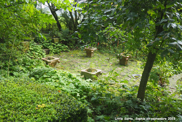 Chapiteaux à Little Sparta