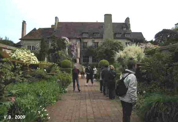 Les grands massifs au Bois des Moutiers.