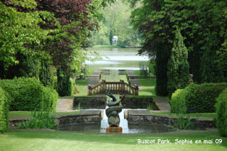 Buscott Manor